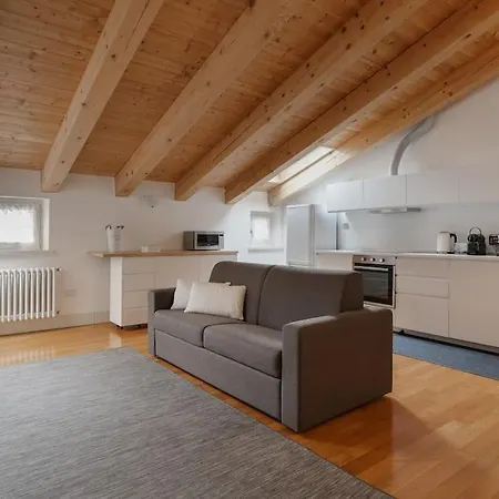 Centro I 1 的里雅斯特