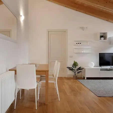 Apartment Centro I 1 *